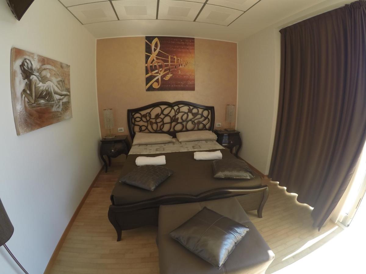 Villa Imago Roseto Degli Abruzzi Kamer foto